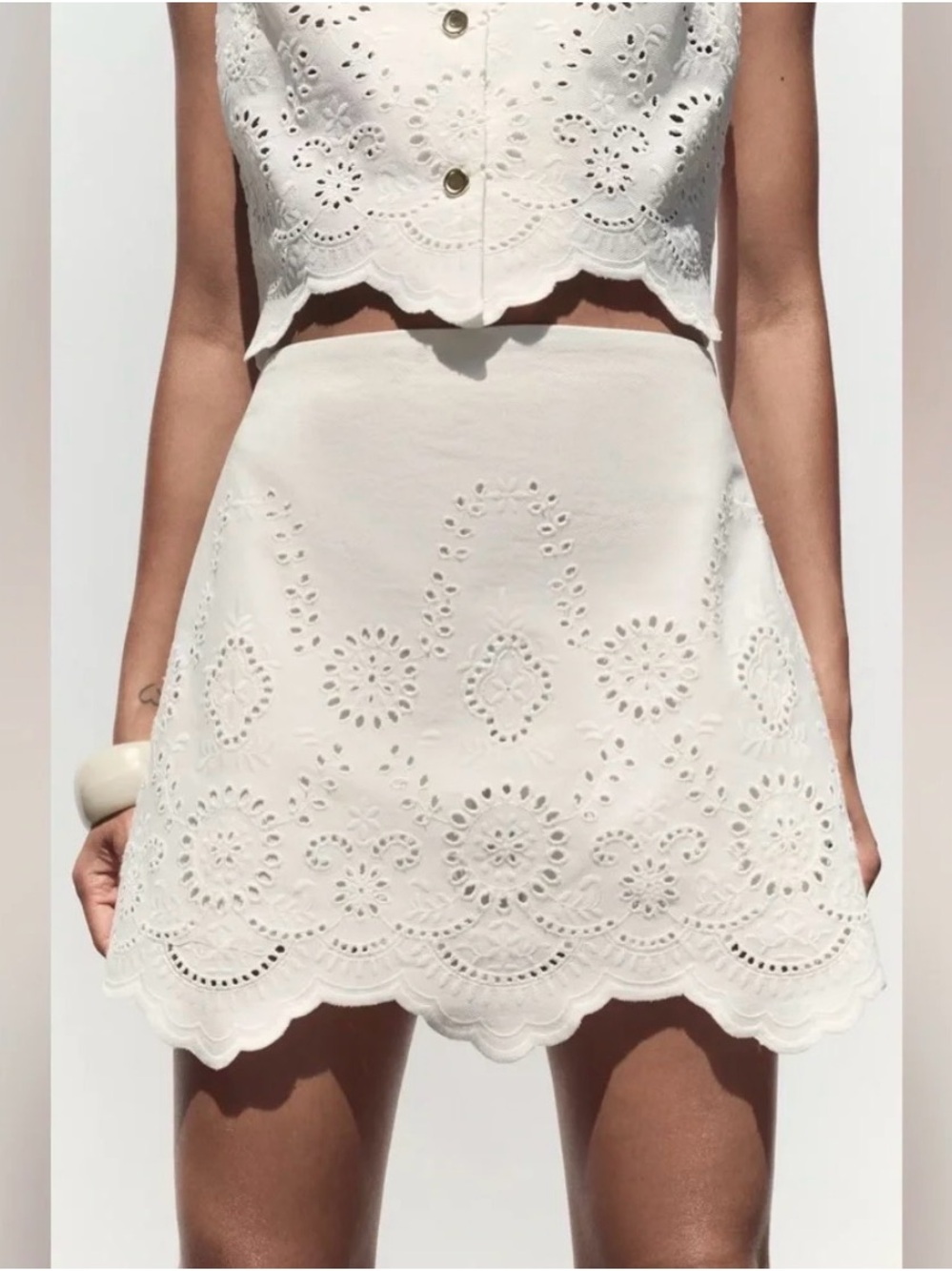 ZARA White embroidered Eyelet Scallop Mini Skort